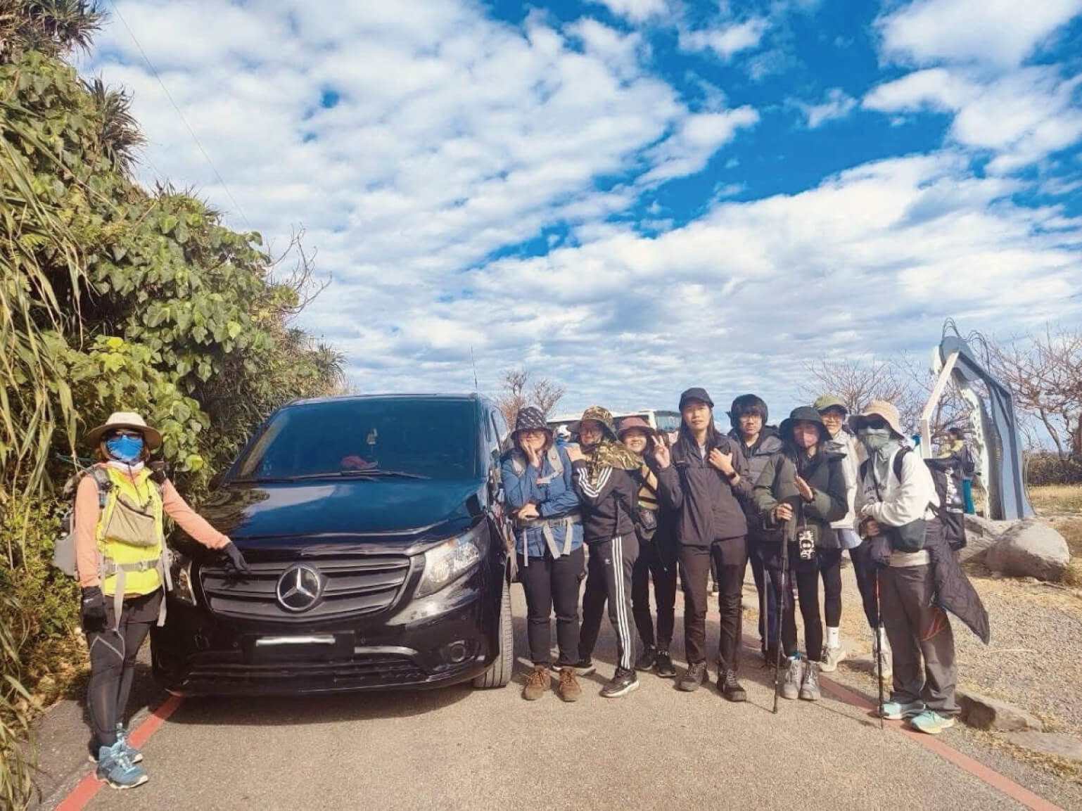 賓士九人座行李空間